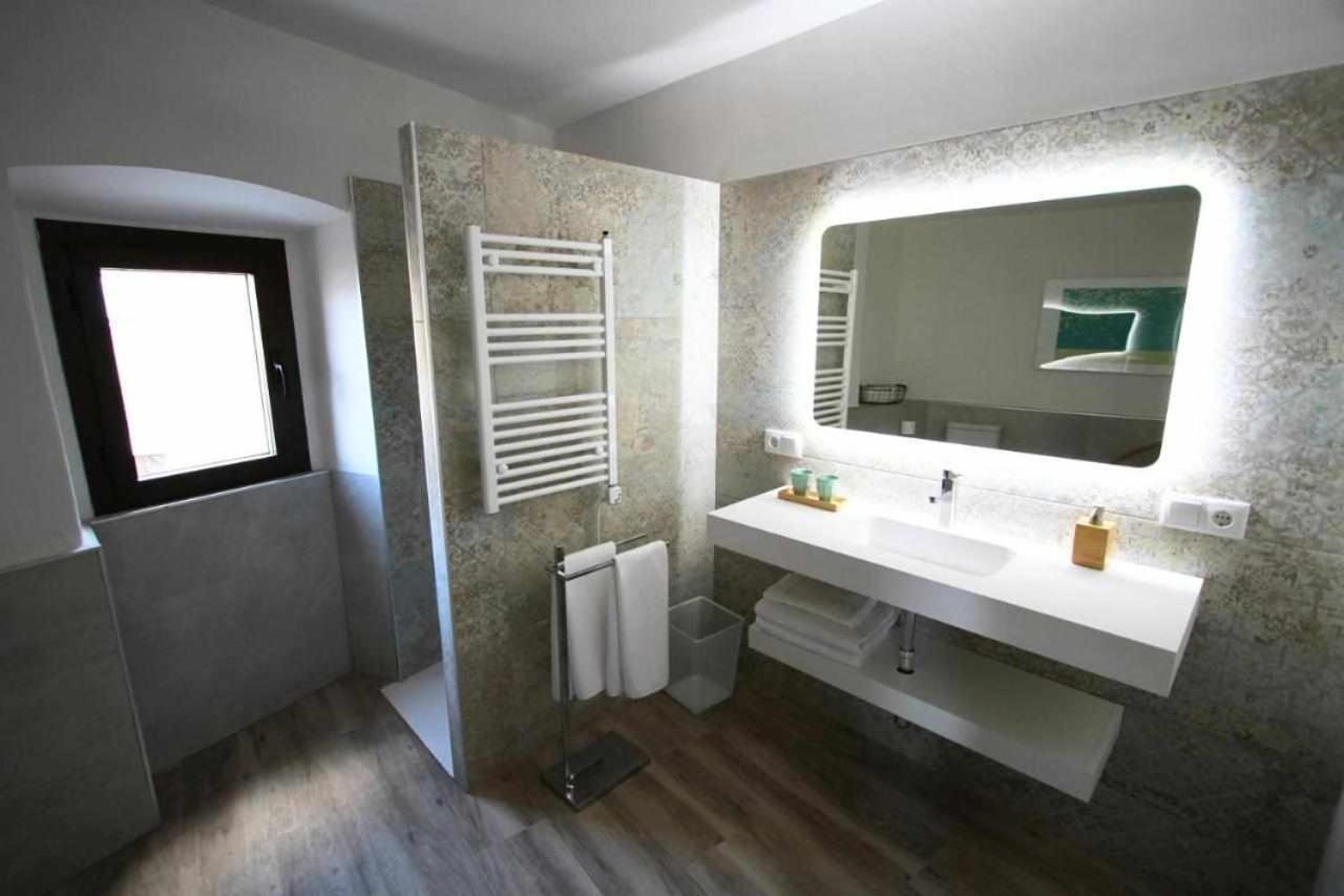 Apartament Torre Del Postigo By Kubik Caces Zewnętrze zdjęcie