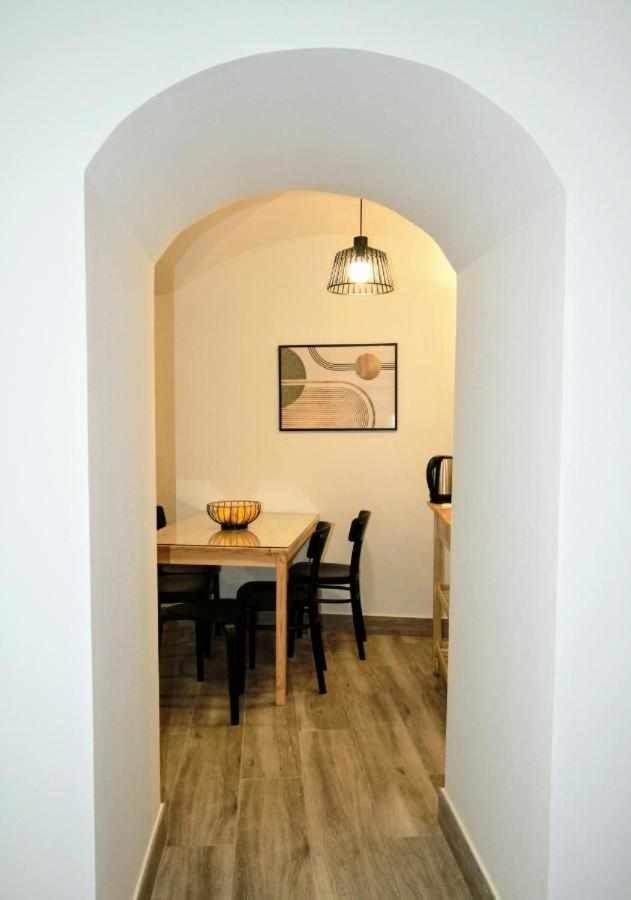 Apartament Torre Del Postigo By Kubik Caces Zewnętrze zdjęcie